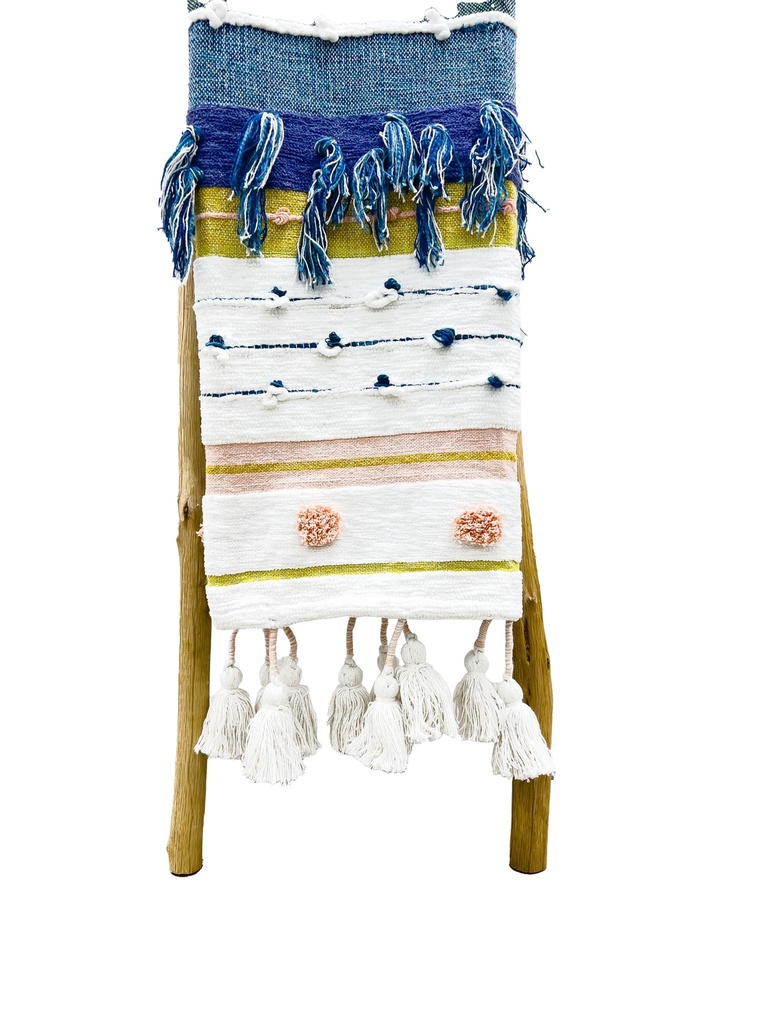 Manta tejida líneas flecos 125x150cm