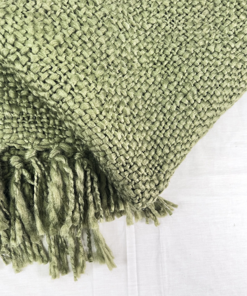 Manta verde con flecos 130x170cm